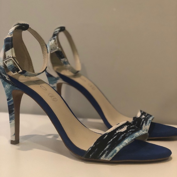 Aldo Blue Heel - Picture 2 of 4
